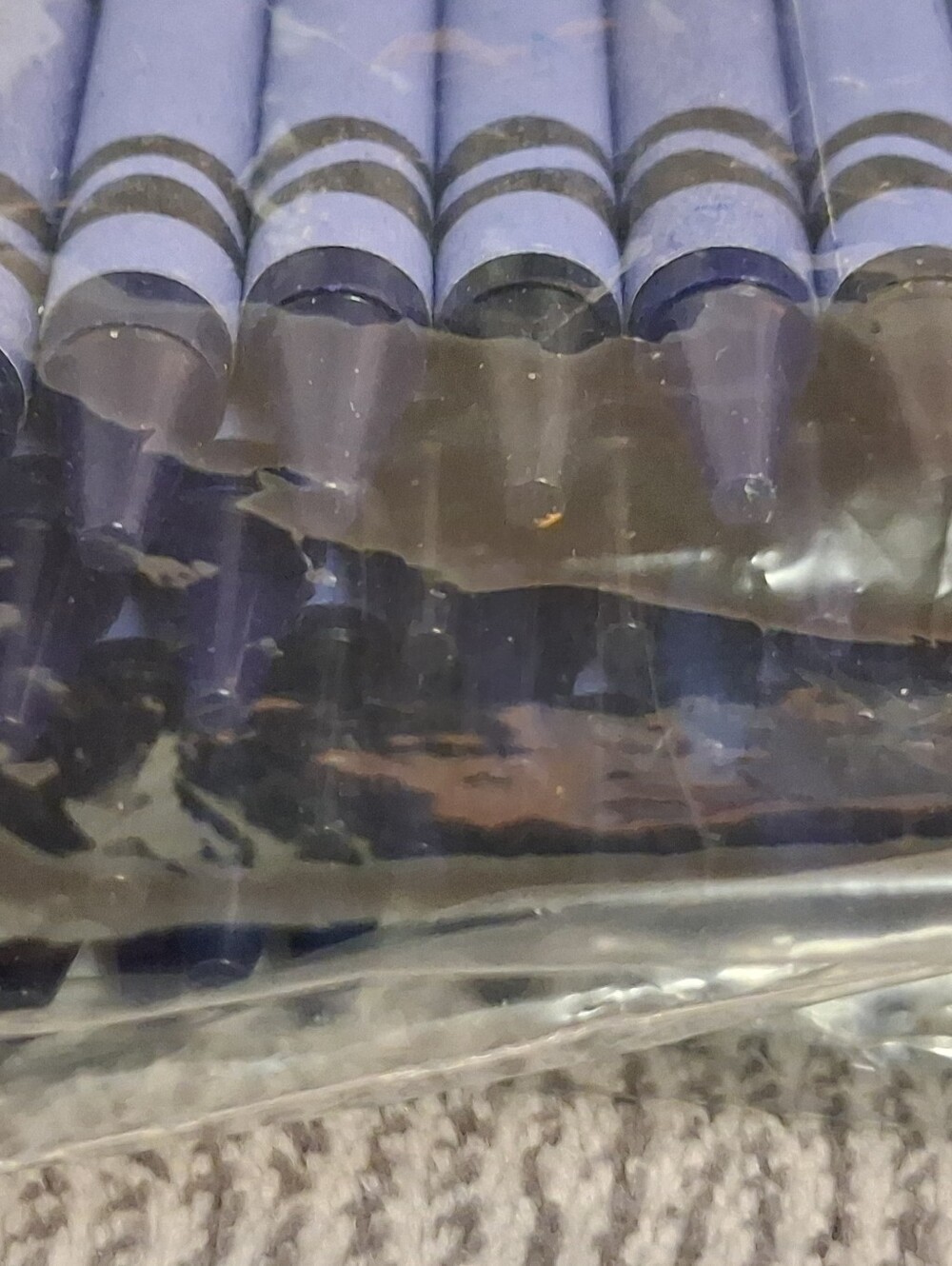 1.5lbs Crayola Crayons "Mixed Blues". 150+ Brand New Whole Crayons! Bulk Lot - Picture 5 of 7